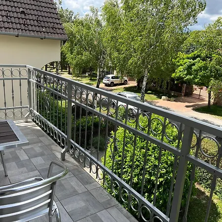 Respect Διαμέρισμα Hévíz